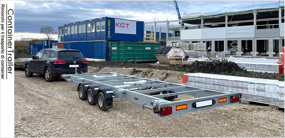 Rimorchio leggero a tre assi per container